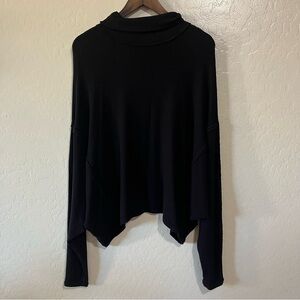 We The Free Black Slouchy Long Sleeve Top Size S